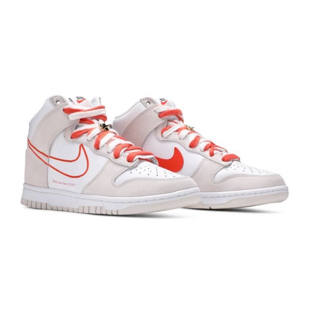 Nike Dunks